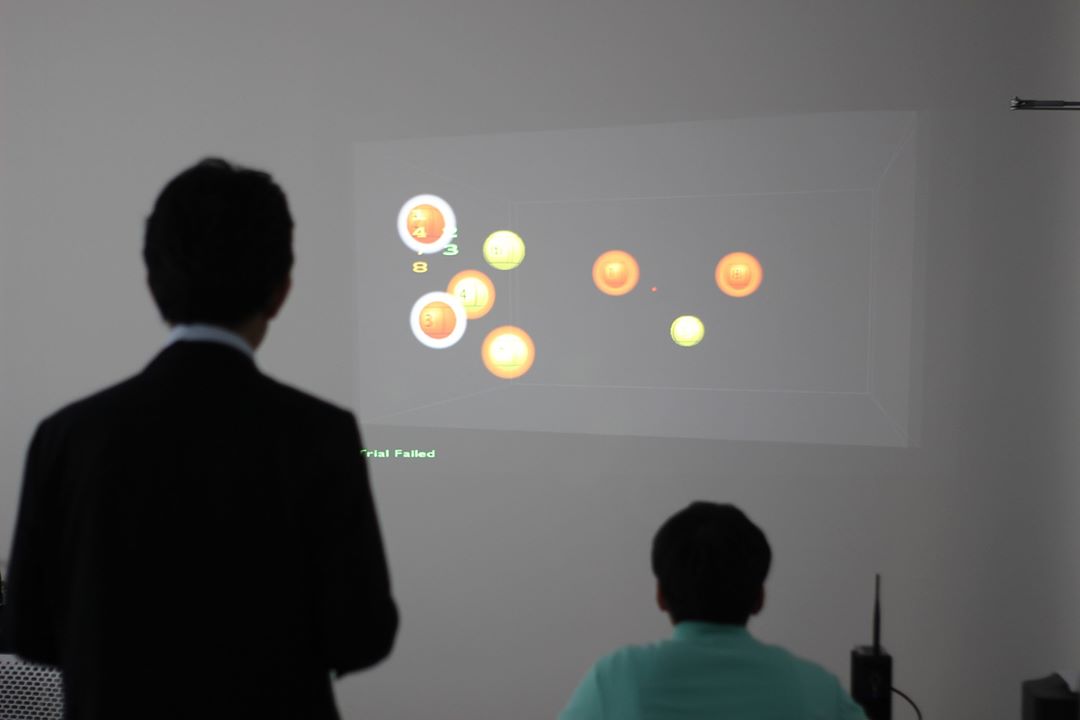 ニューロトラッカーによる認知能力訓練